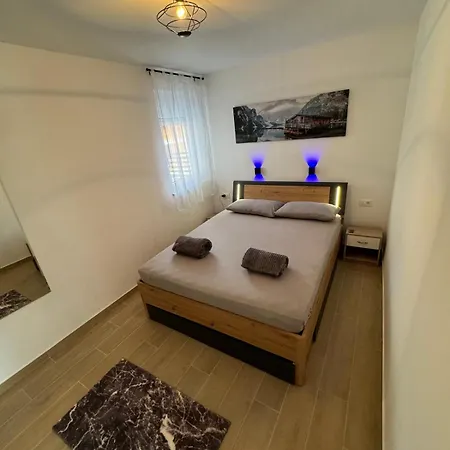 Apartment Apartman Cosic *